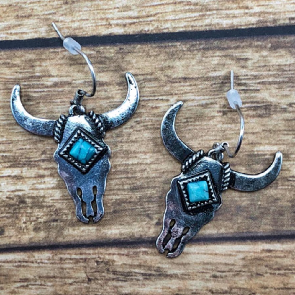 Western Silver Tone Metal Longhorn Skull Earrings